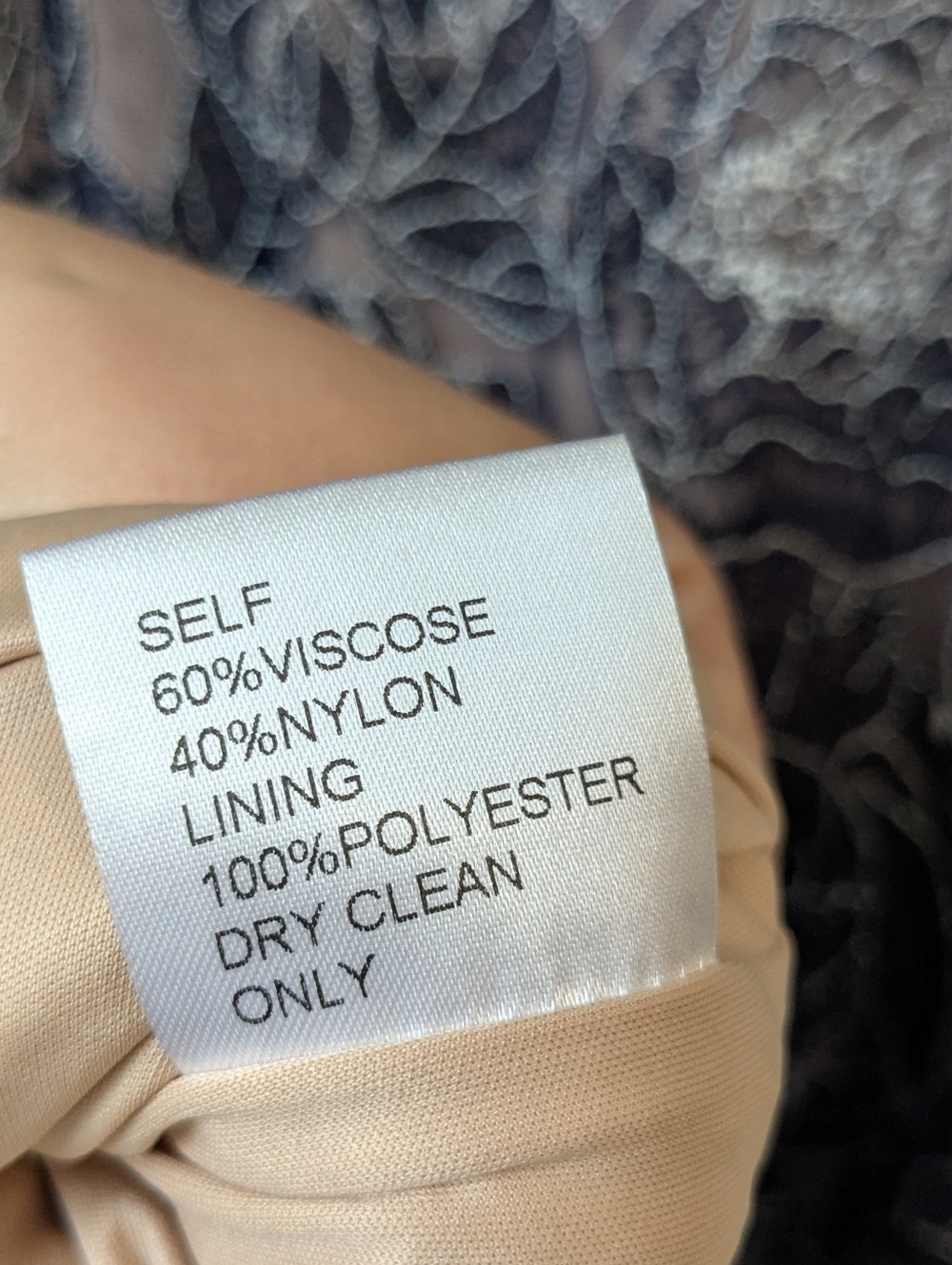NEW Tadashi Shoji Rose Motif - Picture 6 of 8
